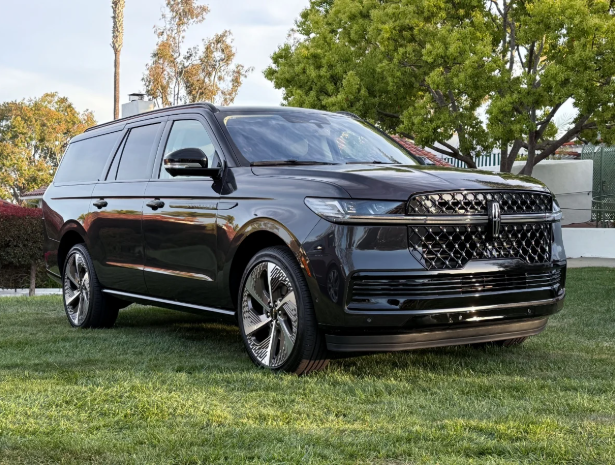 Navigator SUV
